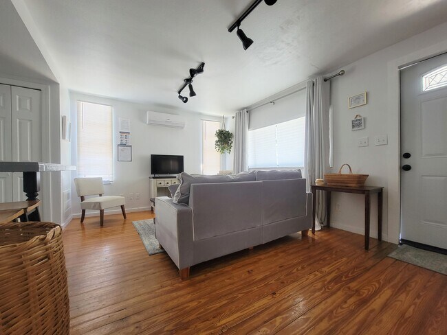 Foto del edificio - 611 9th Ave N