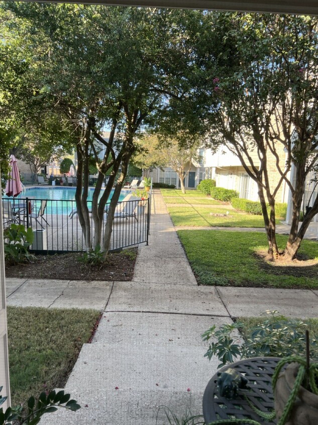 Foto principal - 5881 Preston View Blvd
