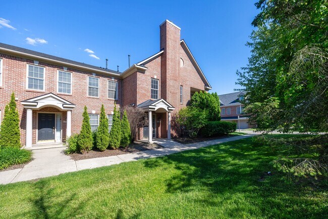 Foto del edificio - 5706 Hampshire Ln