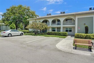 Building Photo - 1108 Bahama Bend