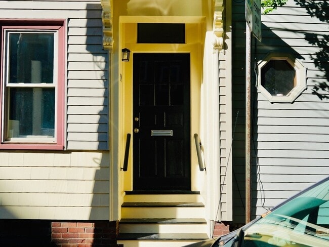 Building Photo - 59 7th St