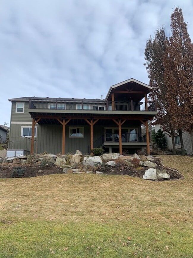Building Photo - $3,495 / 4br - 3600ft2 - Exqusite, executi...