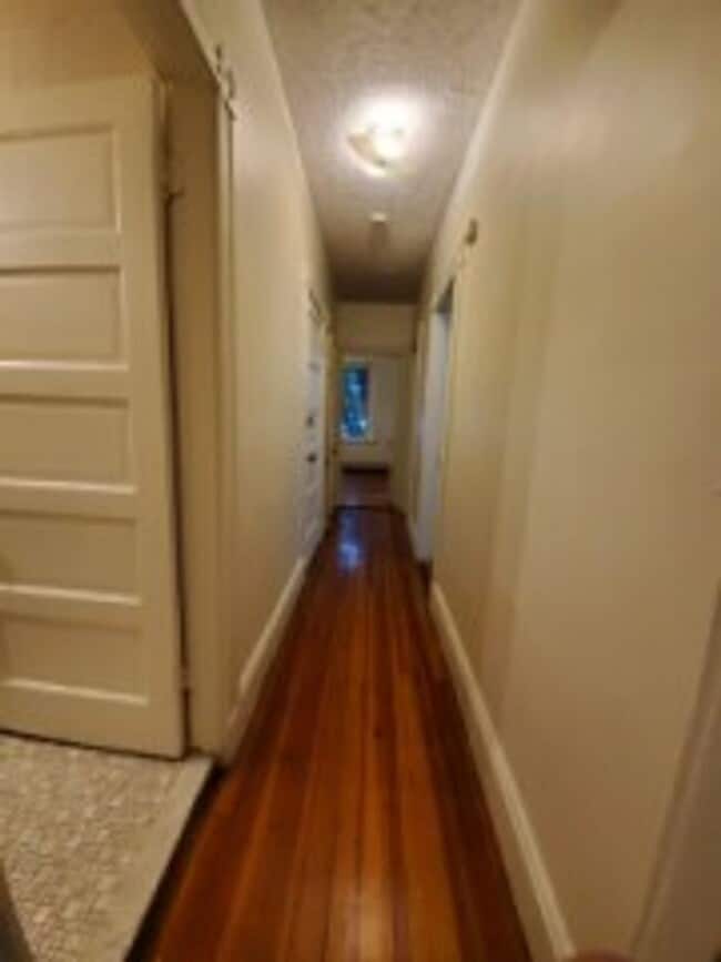 Foto del edificio - East Cambridge 3 BR Apartment - NO FEE - 9/1/26