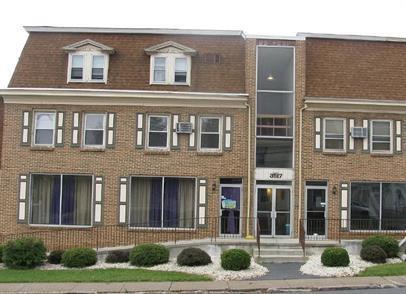 Primary Photo - 3517 Walnut St