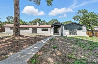 Building Photo - 2516 Hall - Johnson Rd