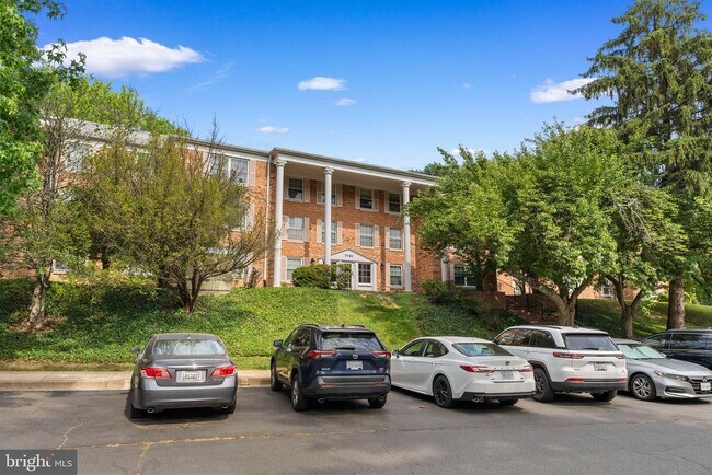 Foto del edificio - 7721 Tremayne Pl