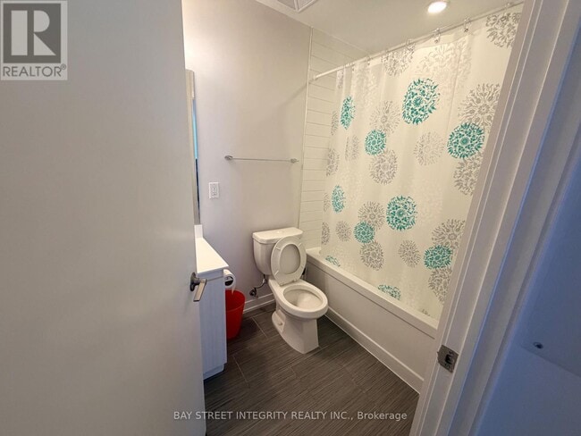 Building Photo - 10 Willison Square