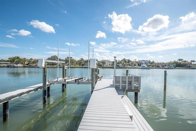 Foto del edificio - 309 Buttonwood Ln