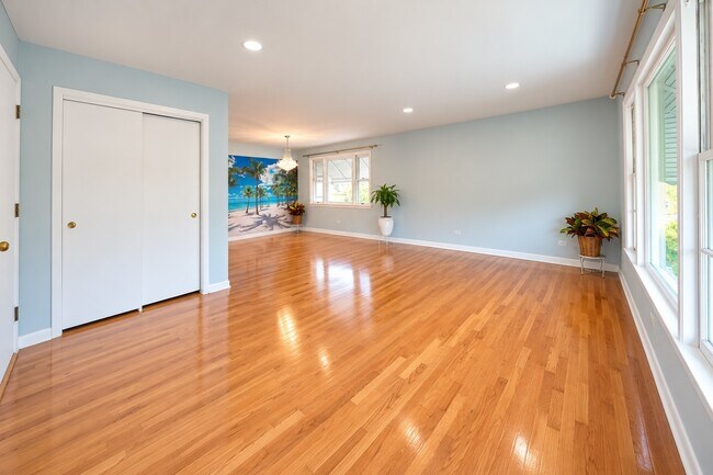 Foto del edificio - 8608 W Carmen Ave