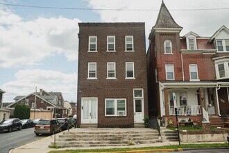 Building Photo - 702 St John St