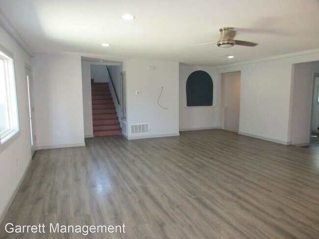 Building Photo - 4 br, 3 bath House - 203 N Spring