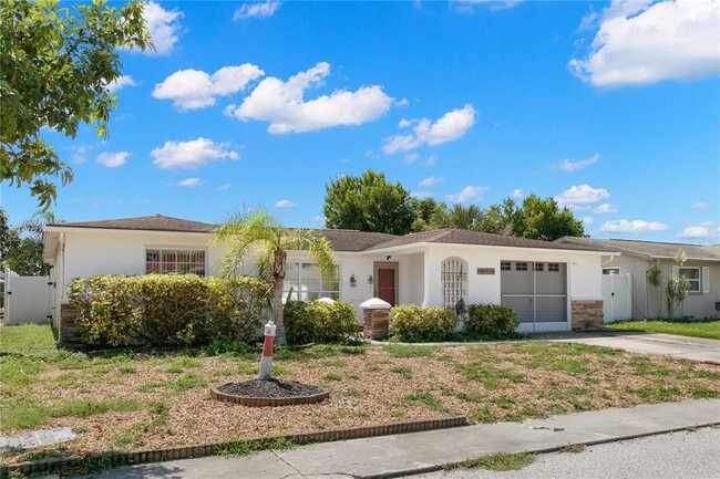 Building Photo - 7114 Parrot Dr