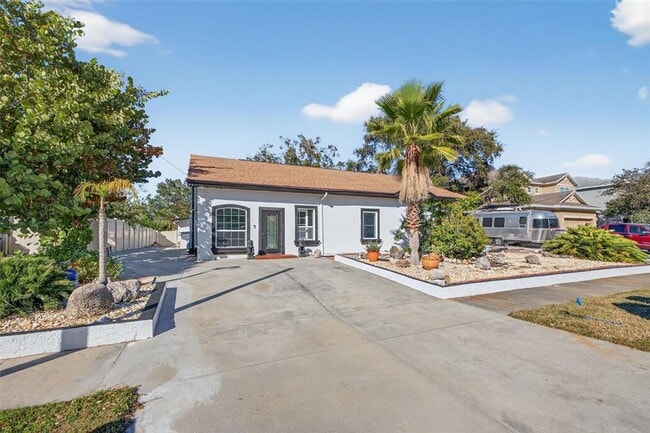 Building Photo - 2835 W Shelton Ave