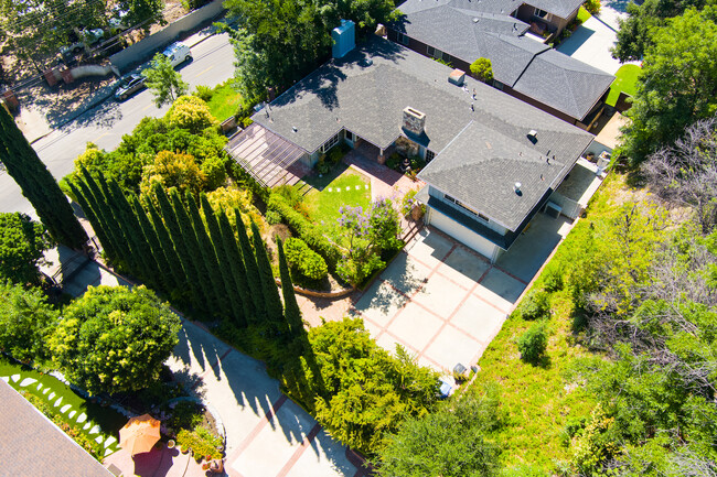 Aerial View - 4645 Petit Ave