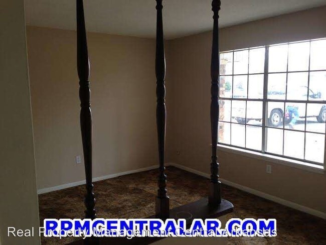 Building Photo - 3 br, 2 bath House - 4 Cinnamon Dr