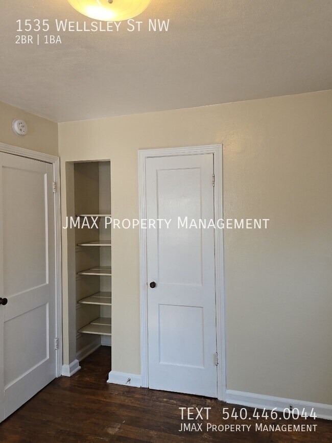 Foto del edificio - 1535 Wellsley St NW
