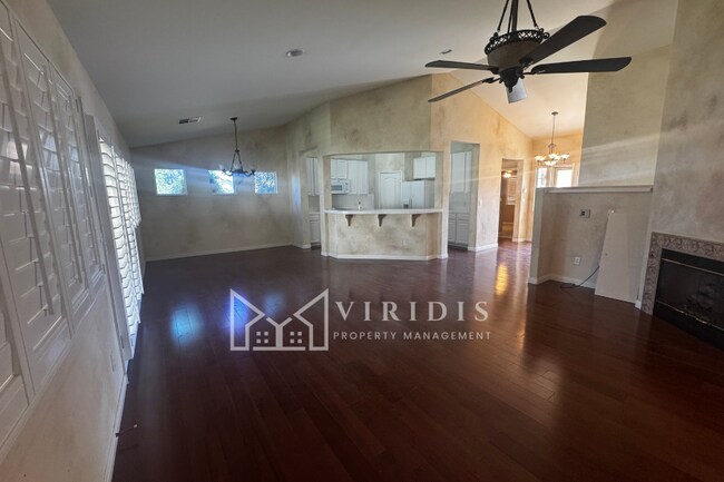 Foto del edificio - 9800 Cabbage Rose Ave