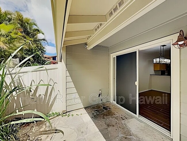 Foto del edificio - A Rare Opportunity in the Heart of Kapolei