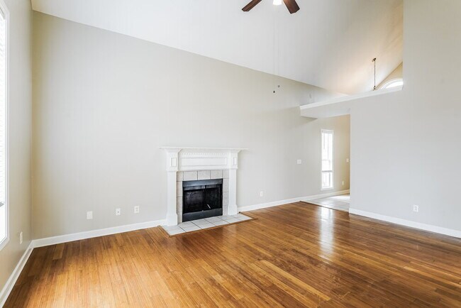 Foto del edificio - 906 Bexley Dr