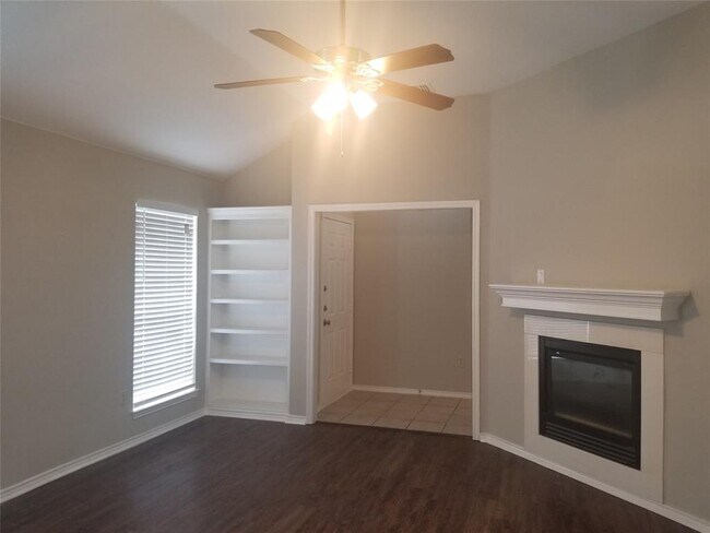 Building Photo - 2219 Ragland Rd