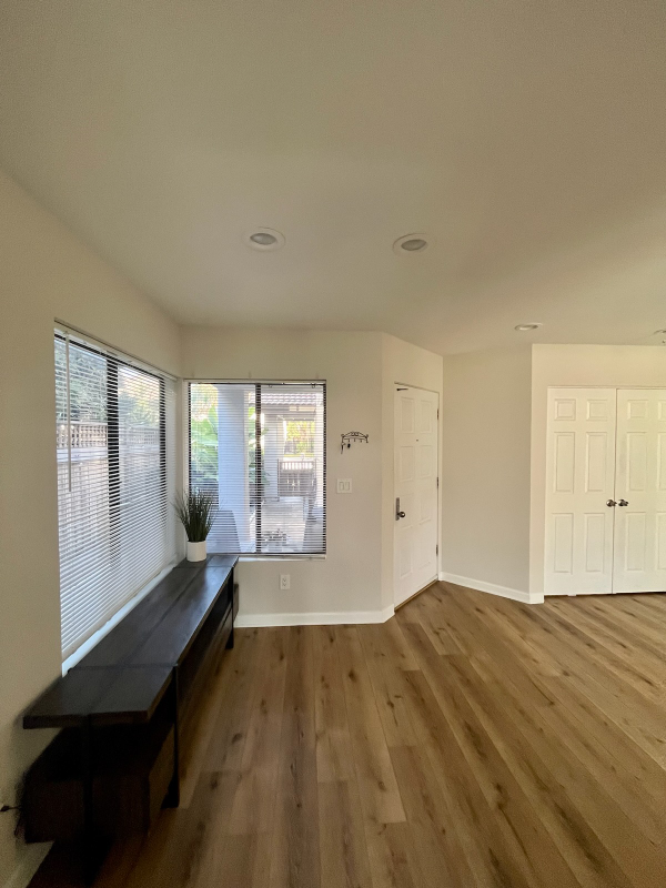 Building Photo - Tecolote Canyon View Townhome