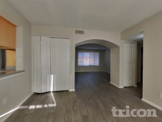 Foto del edificio - 15614 N 55th Ave