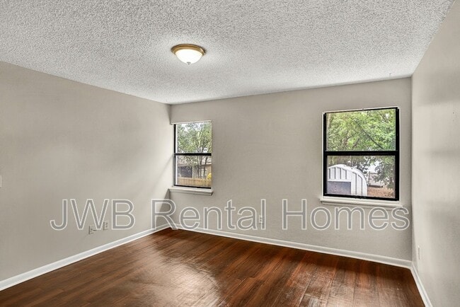 Building Photo - 10825 Key Haven Blvd
