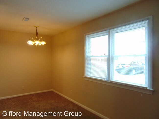 Foto del edificio - 508 Ashlawn Dr