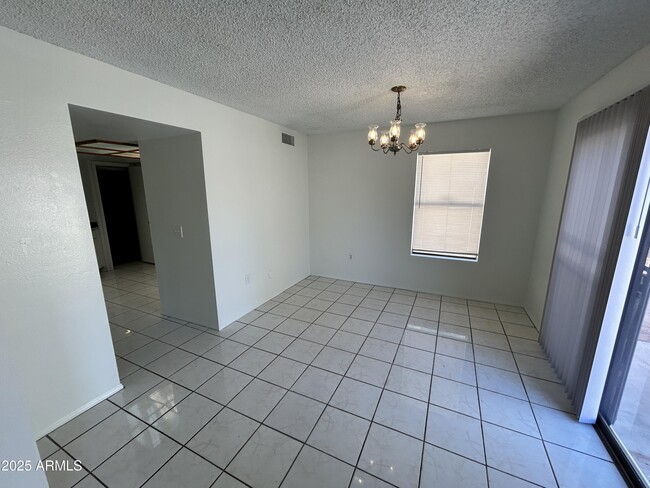 Building Photo - 538 N Granite St