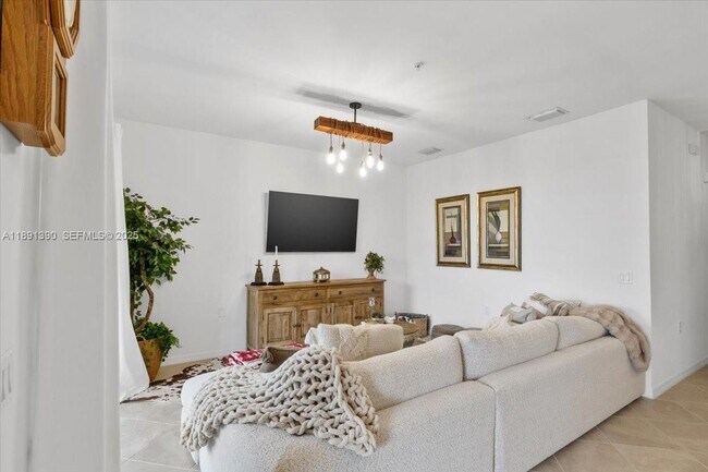 Foto del edificio - 5715 Double Eagle Cir