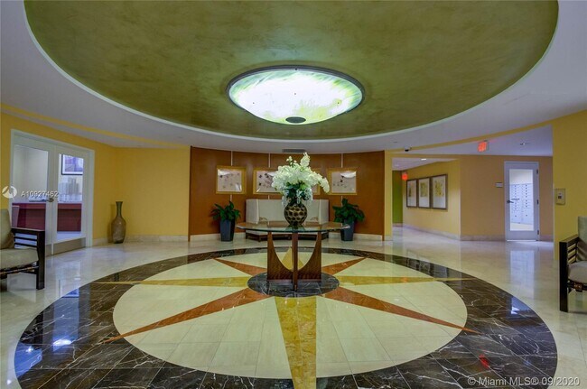Building Photo - 7350 SW 89th St 1901S Miami Fl 33156