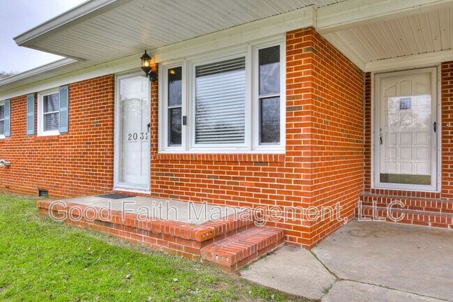 Foto del edificio - 2032 Brighton St