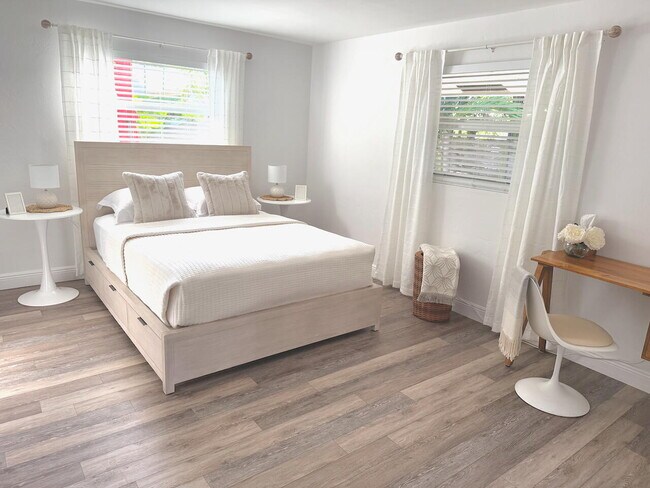 Building Photo - 311 N Swinton Ave