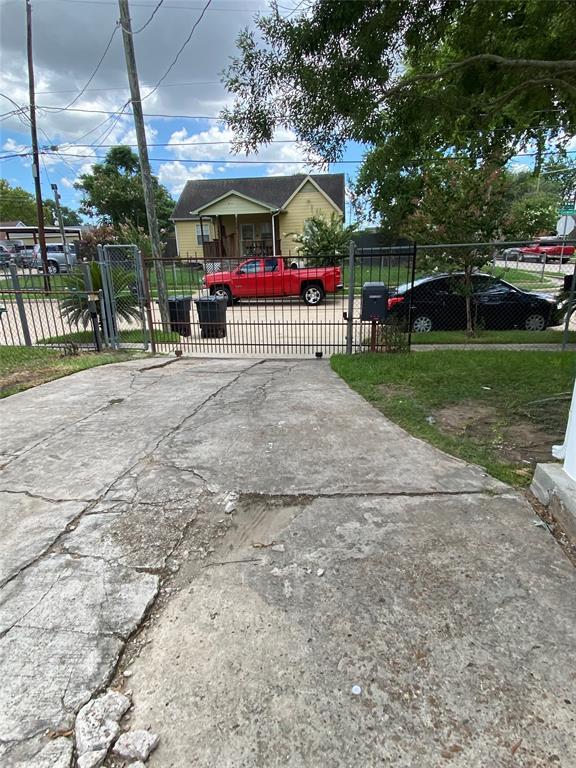 601 N Eastwood St, Houston, TX 77003