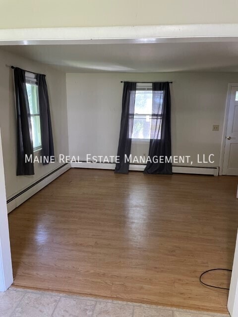 Foto del edificio - 238 Mt Hope Ave