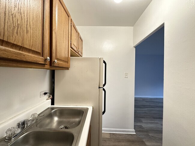 Foto del edificio - 4180 N Marine Dr