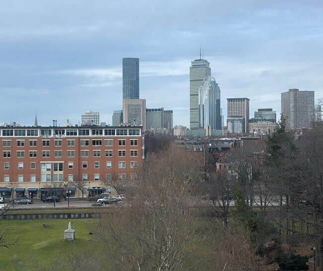 Foto del edificio - 21 Father Francis Gilday St