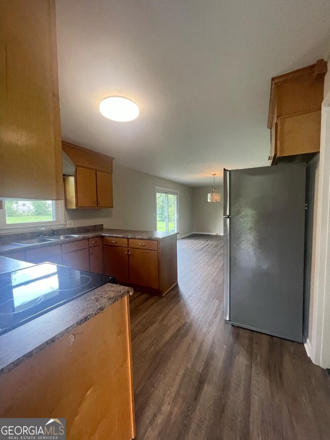 Building Photo - 301 Brookhaven Dr