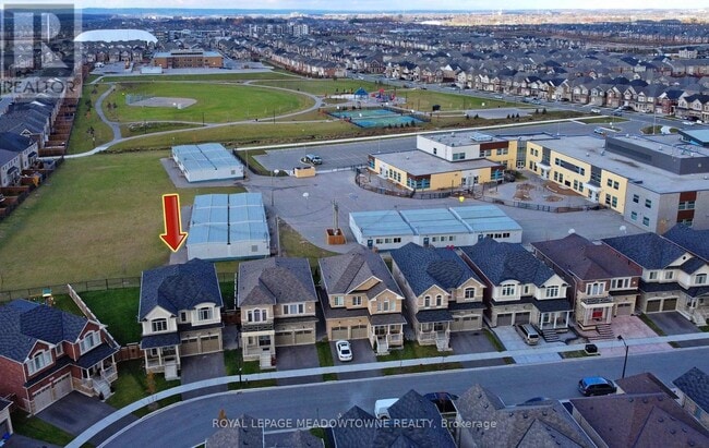 Building Photo - 103 Goodwin Cres