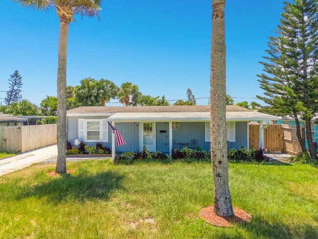 Foto del edificio - Updated Beachside Ormond Home