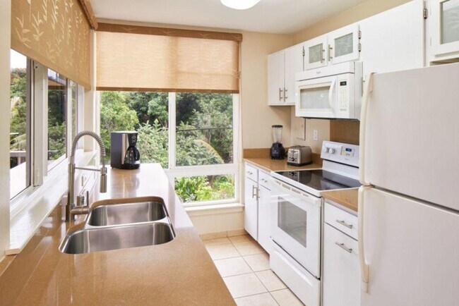 Foto del edificio - 3811 Edward Rd