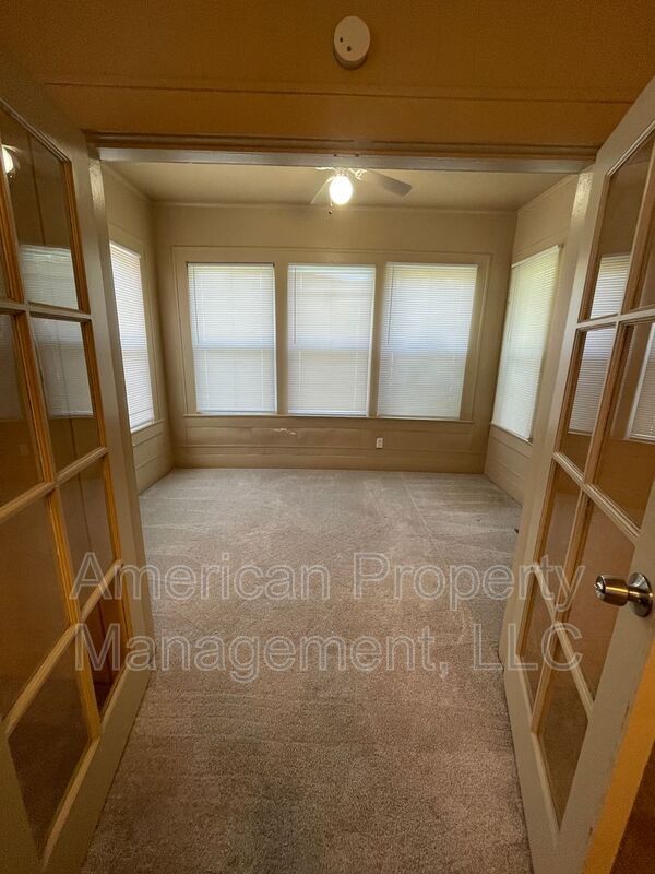 Foto del edificio - 502 S Walnut St