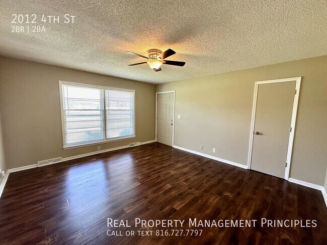 Foto del edificio - Recently Renovated 2 Bedroom, 1.5 Bathroom...