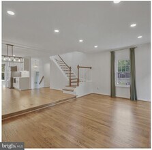 Building Photo - 8501 Enochs Dr