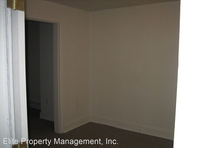 Building Photo - 1 br, 1 bath House - 35 S. Penn St., Apt. 1