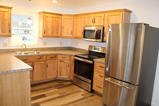 Foto del edificio - 11560 Punch Bowl Rd