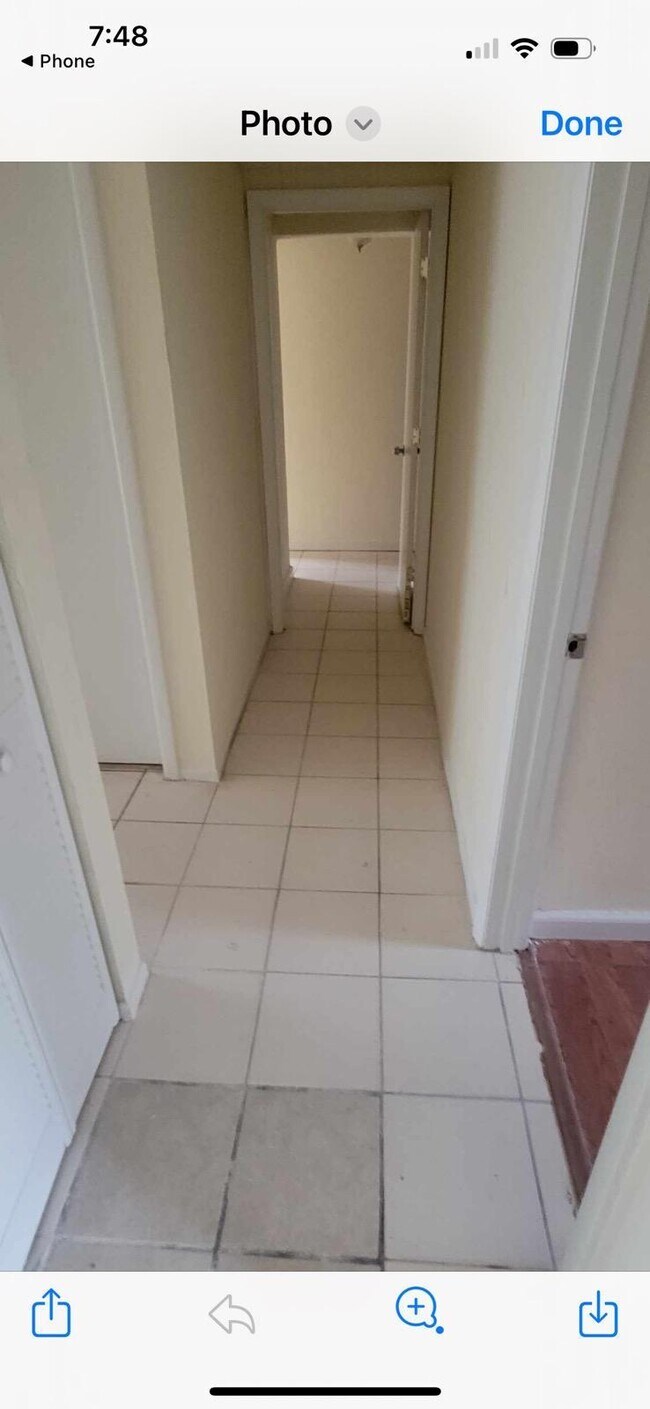 Hallway 1 - 711 SW 75th St