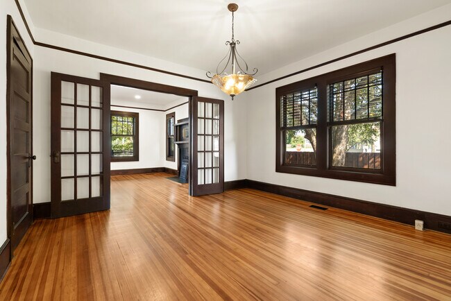 Building Photo - McCullough Heights