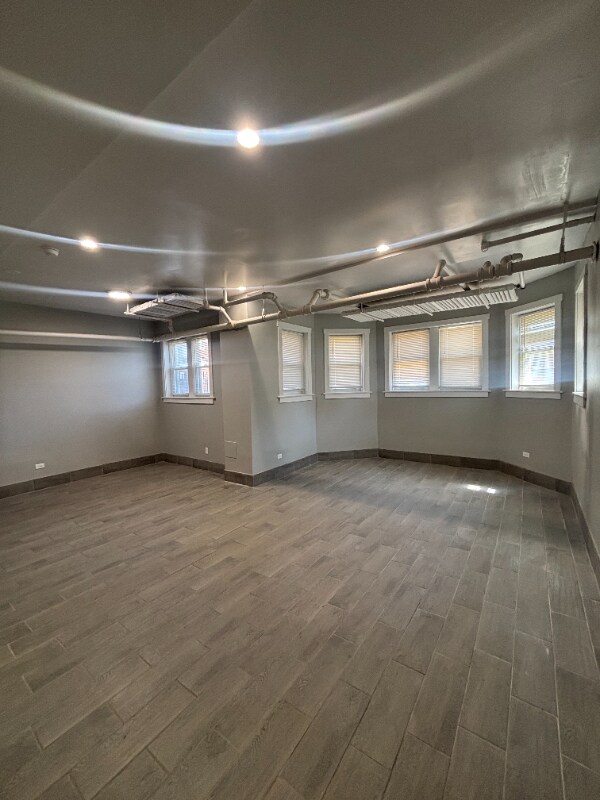 Foto del edificio - 658 E 81st St