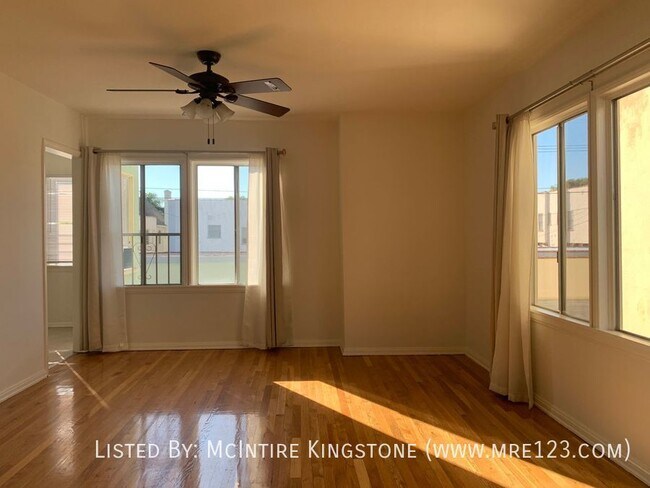 Foto del edificio - Beautiful 3BD/1BA in Los Angeles!